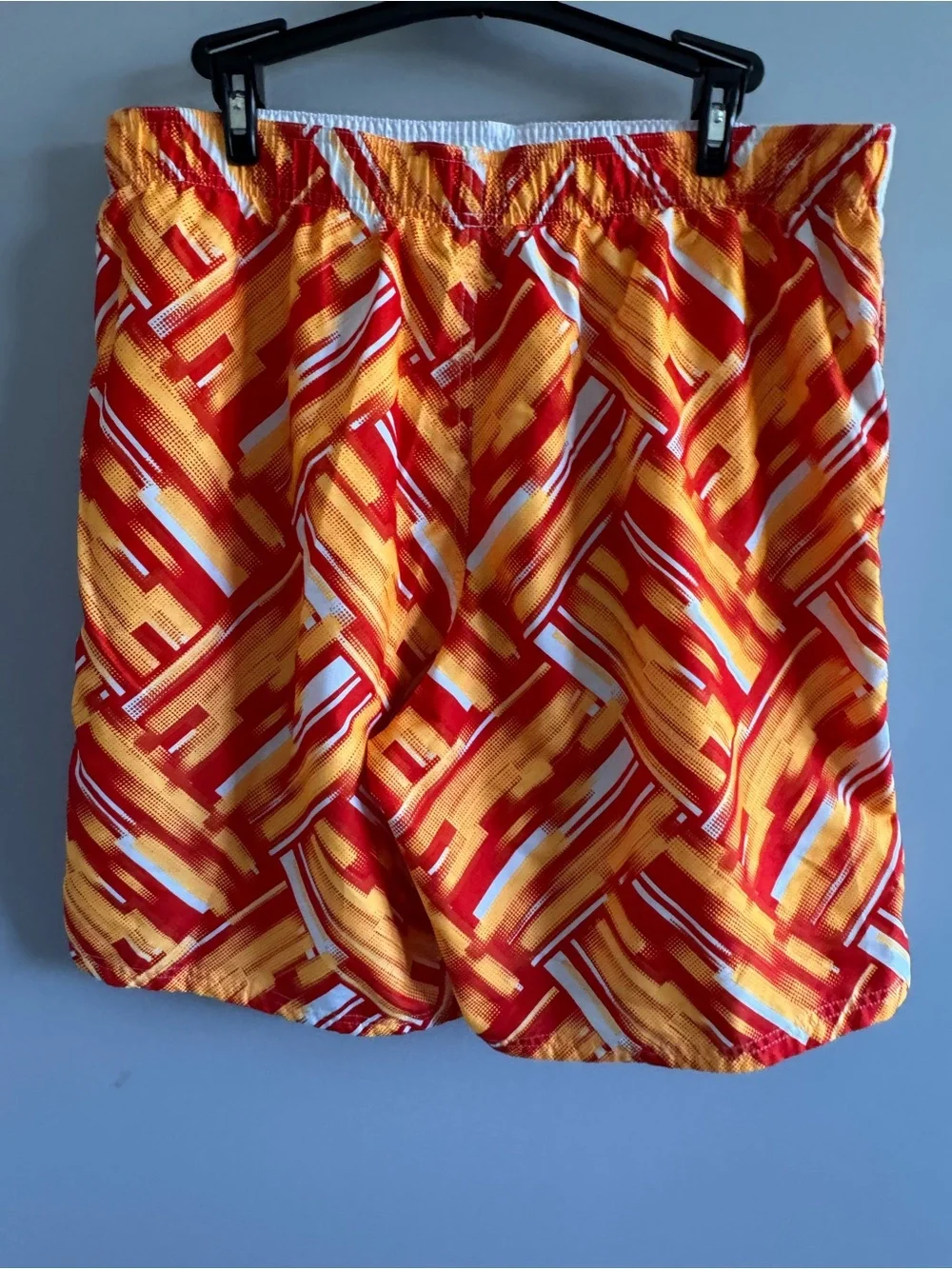 Nike Swim Trunks XL Red Orange Geometric Print‎ 9” Inseam Shorts